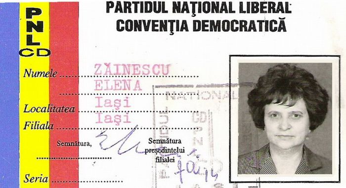 Mama, Elena Zainescu, membru PNL-CD; Iasi, 1995
