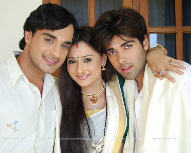 995857_693366310725684_462027888_n