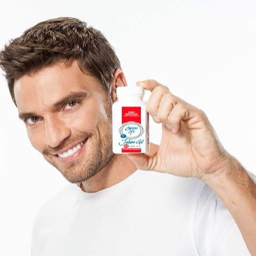  - Julian Gil