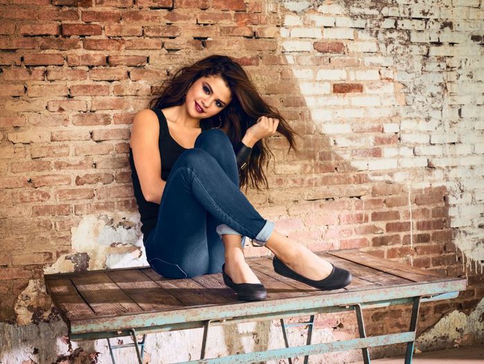 selena-gomez-photoshoot-adidas-neo-spring-summer-2014-collection-_6 - Selena Gomez