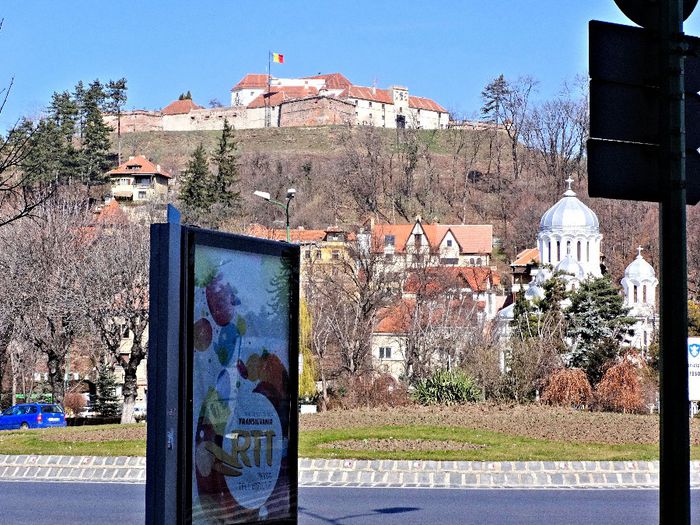 Cetatea si biserica de pe Iorga ! - BRASOV - ASPECTE