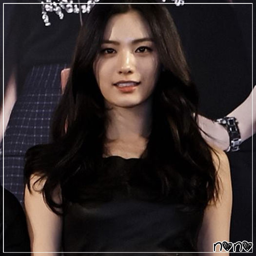 .★. Mi-o fi si frica :-w Si ce daca vine sau nu JungAh? :-w