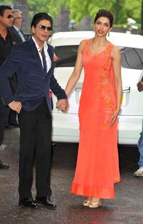 SRK-DeepikaP-London1[1]