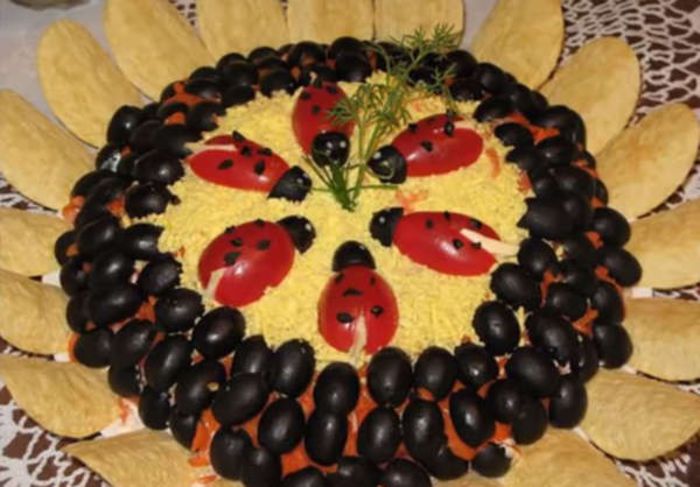 salata floarea soarelui