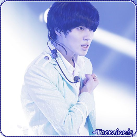 x. Hai pa. >:p #MH. Yah,pe mine nu ma huguiesti? T-T #Y. Buna~ :)
