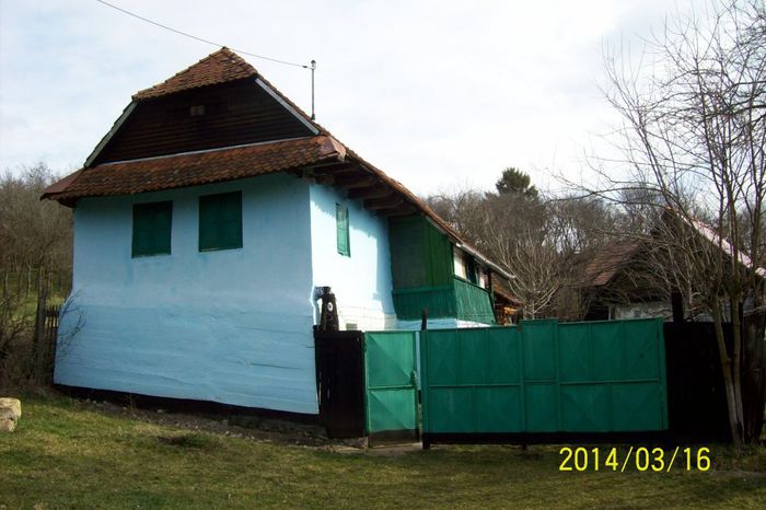 100_4692 - Case vechi traditionale din satul Palos-Ardeal