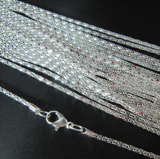 Silver plated snake chain Necklace With Clasp 16.5; Lantisor placat cu argint.
