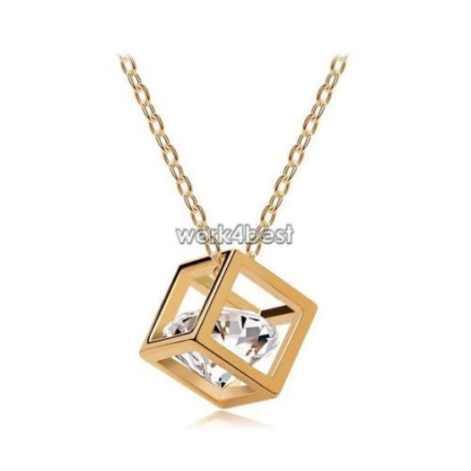 Necklace cube Gold Plated; Lantisor cu pandantiv cub, placat cu aur, piatra zirconiu.
