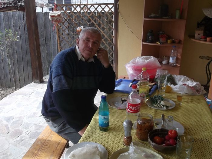 OARE-I BINE CE FAC ??? - FERMA ANDRE  SI  NIK PUIUT