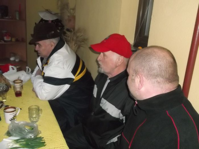 ATENTIE MAXIMA TOVARASI - FERMA ANDRE  SI  NIK PUIUT