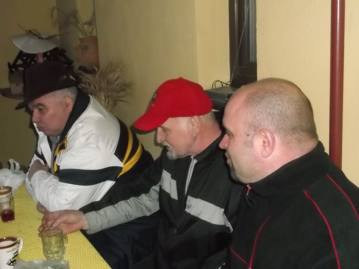 CU PAHAR CA ASTA BEAM LAPTELE - FERMA ANDRE  SI  NIK PUIUT