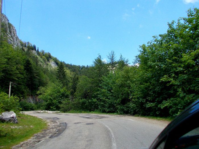 306. Pe drumul catre Pestera Meziad - Fascinanta Romanie - 5