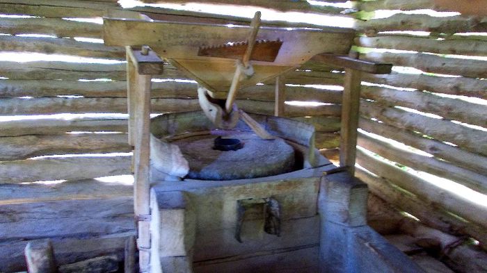 502. In interiorul morii - Fascinanta Romanie - 5