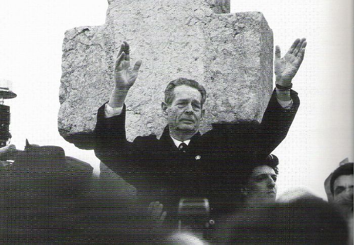 MS Regele Mihai in Piata Universitatii - 1997