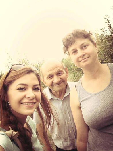 1891136_609335925807429_676236814_n