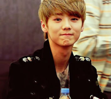 Luhan - Meet and Love Idol