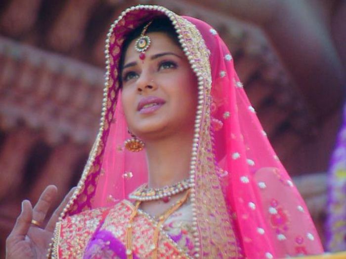 1653402_594728160602353_1178251444_n