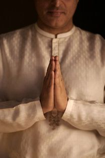 aadil-namaste-hands-small