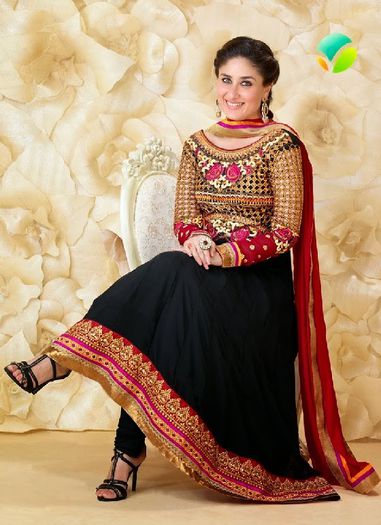Kareena-Kapoor-Ankle-Length-Kalidar-Suit-2014-01