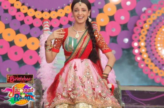 1544589_219445098251685_197801615_n - Sanaya Irani 2