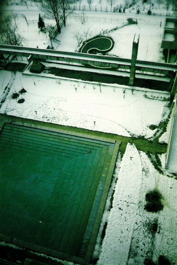 Maria in piscina hotelului Mures