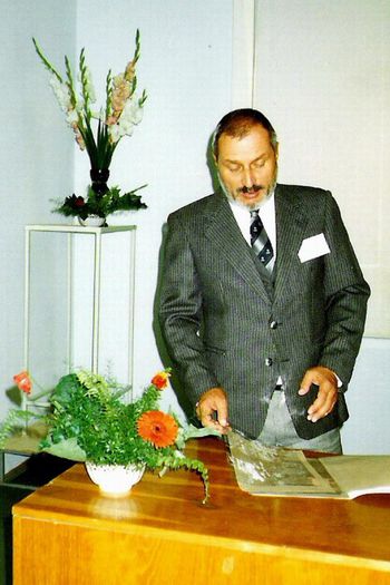 La comunicarea lucrarilor; La Institutul de Chimie Macromoleculara Petru Poni din Iasi
