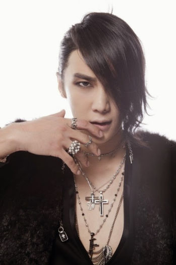 Park Jung Min 3.04.1987 - Sarabatoriti Luni Aprilie