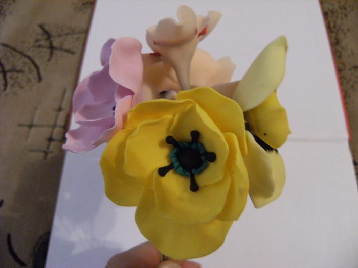 anemone galbene 001 - Buchete de flori