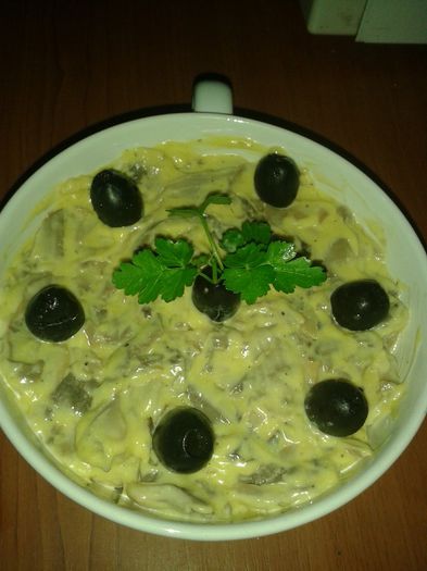 salata de ciuperci cu maioneza