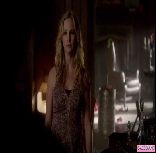 ┊мяs.sнεℓℓεү» pff. (se joacă cu părul lui şi se uită la film) - Episode - 10