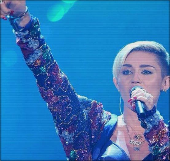 day 380 . - imperfections equal beauty