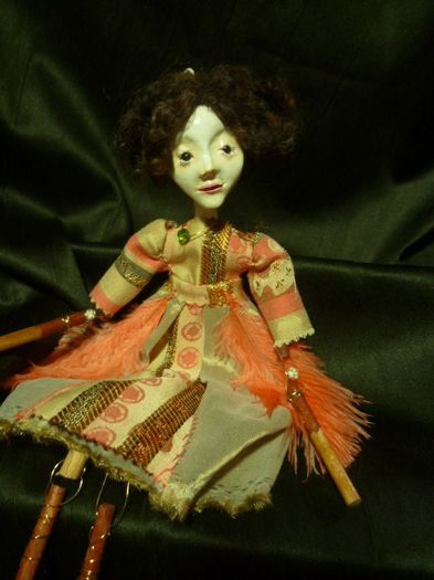  - MARIONETTE