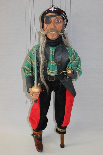  - MARIONETTE