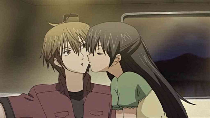53 - anime kiss
