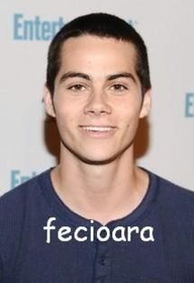 1Violetta - fecioara - Tu spui zodia eu pun poza --- joculet