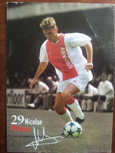 04-05 Ajax Autogram - Nicolae Mitea