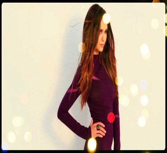 off. da imi place de tine si de tine vorbeam. Mulţumit? * se simte si mai ruşinata.