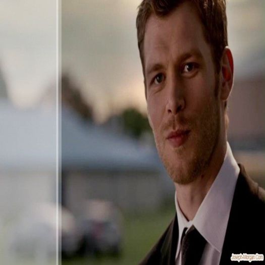 █ ▄→ *se uită la caroline - ip*