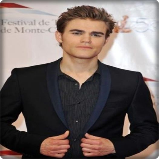 Heeei, Hayley ^^ bine little wolf, tu ce faci ? :>