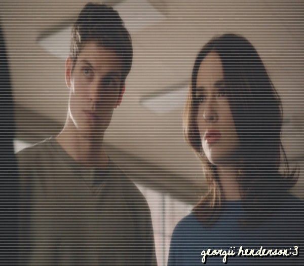 ʰᵉᵐᵐᵒ ♦ ; bravo și ție ;p + suntem frumz ? ;( # Lydia.