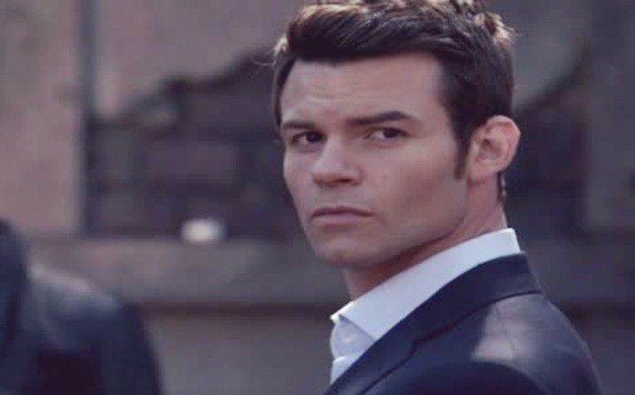 E pe terasa cu Caroline. - here - episode 01 - done