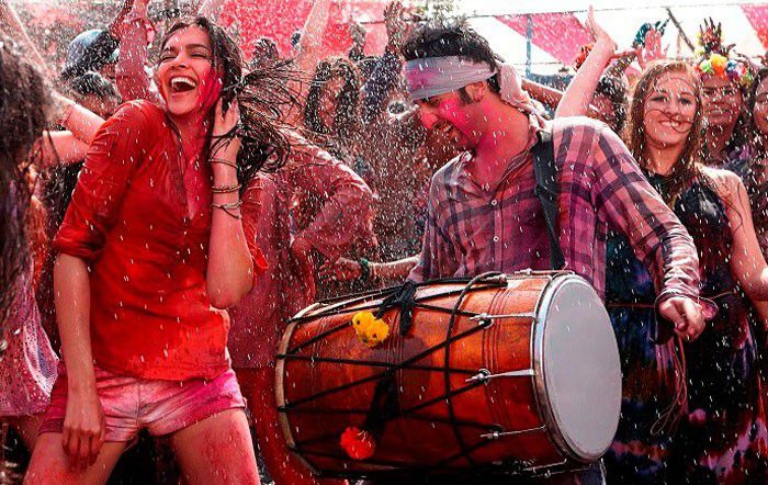 B_Id_370091_ranbir-deepkika-holi B_Id_370091_ranbir-deepkika-holi