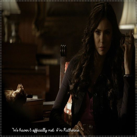 ♡❧`⇒.;  lasă, că stai bine acolo -își învârte un deget în jurul paharului- #Damon. - here - episode 02 - done