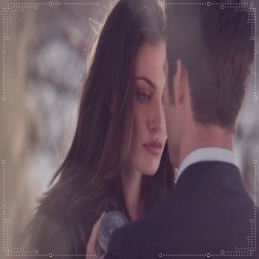 *dansand cu elijah* Ce bine dansezi, Elijah!