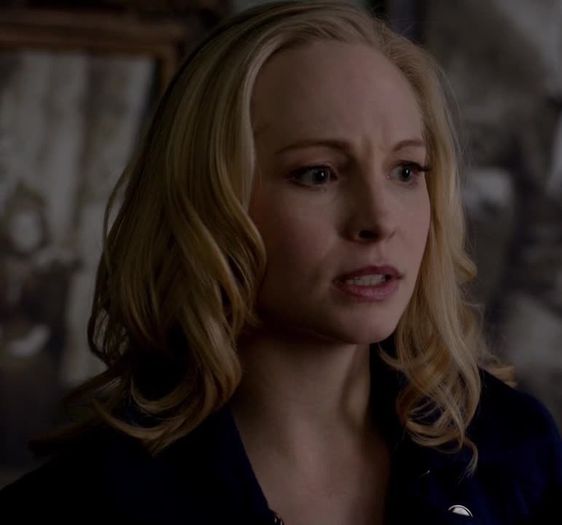 ᵔᴥᵔ -- Nu pot #davina #elijah ; La tot ce mă gândesc acum e că e cu cine ştie cine şi face cine ştie