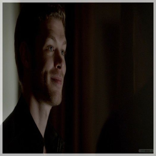 █ ▄→ -vine din camera lui- good evening, vamps.