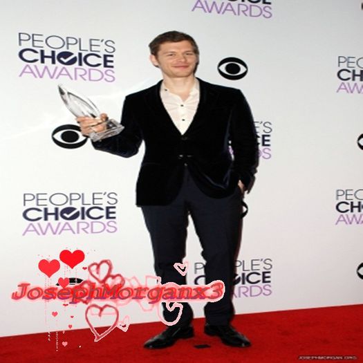 Arrivals at People's Choice Awards - January 8 (2014)