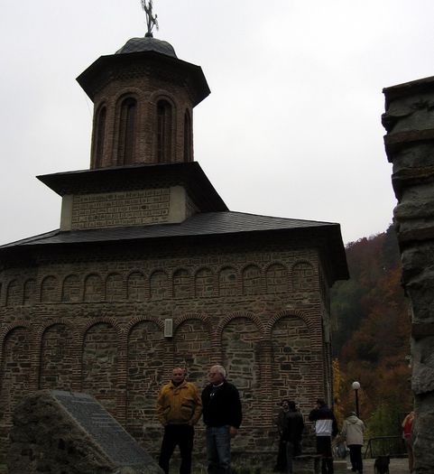 La Cozia Veche, octombrie 2005; Cu prietenul Dinu Naescu
