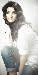 parineeti-chopra-the-man-magazine-july-2013-photoshoot-4