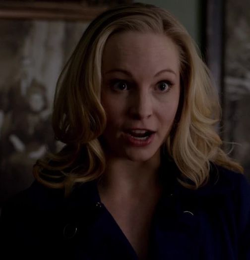 ᵔᴥᵔ -- Erai la Mystic Grill şi stăteai bot în bot cu Katherine >:P #klaus